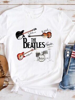 Beatles T-Shirt Nstruments Signature Rock Band 90s Vintage Music Graphic